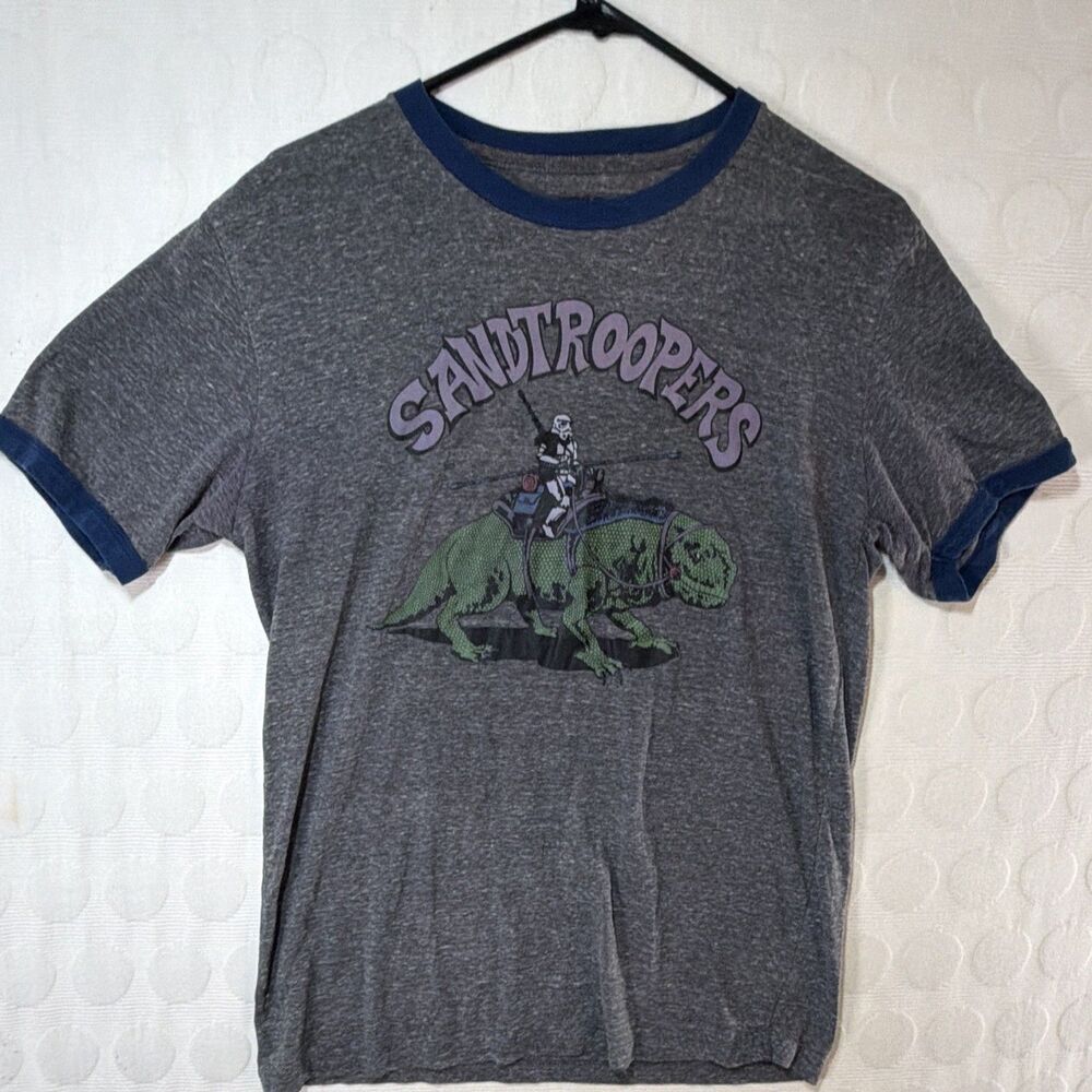 Star Wars Sandtroopers Dewback Gray Blue Ringer Graphic T-Shirt Men’s Medium